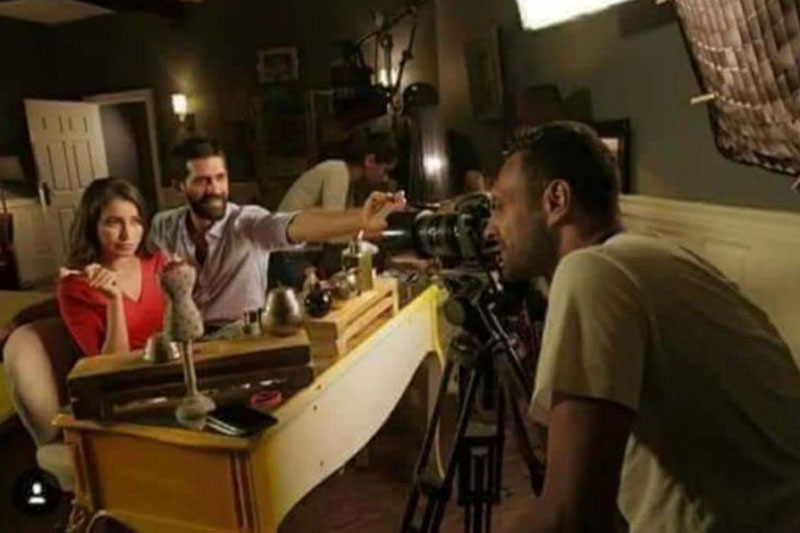 Huawei in trouble-ad for smartphone camera with DSLR