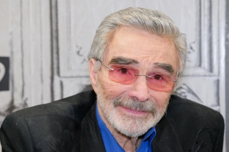 Hollywood Star Burt Reynolds passed away on Thursday