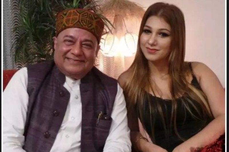 Bigg Boss Anup Jalota Jasleen trolled