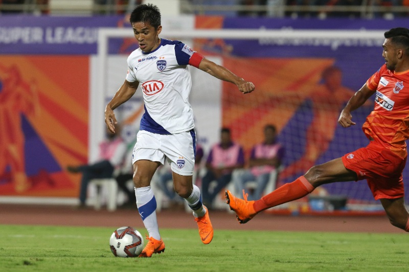 ISL 5 Sunil Chhetri brace Bengaluru rout sloppy FC Pune