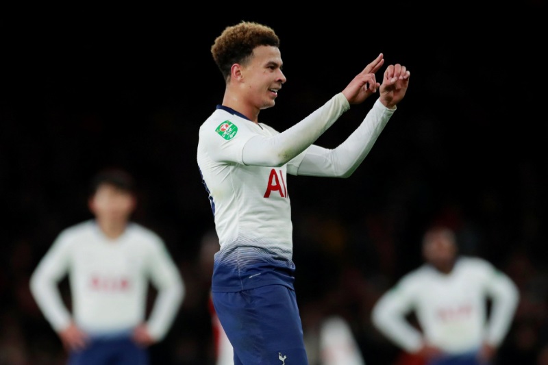 Carabao Cup Tottenham midfielder Dele Alli hit water bottle Arsenal