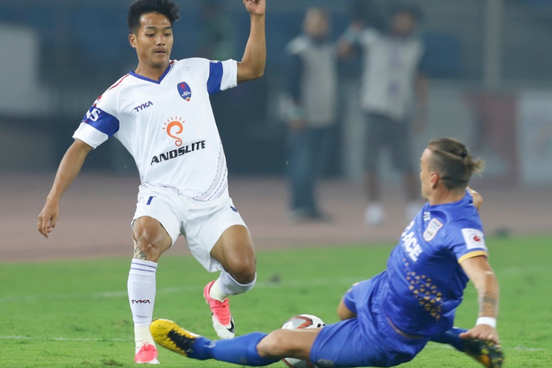 ISL 5 Mumbai hammer four past Delhi