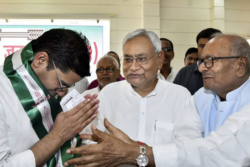 Prashant Kishor with JDU chief Nitish Kumar