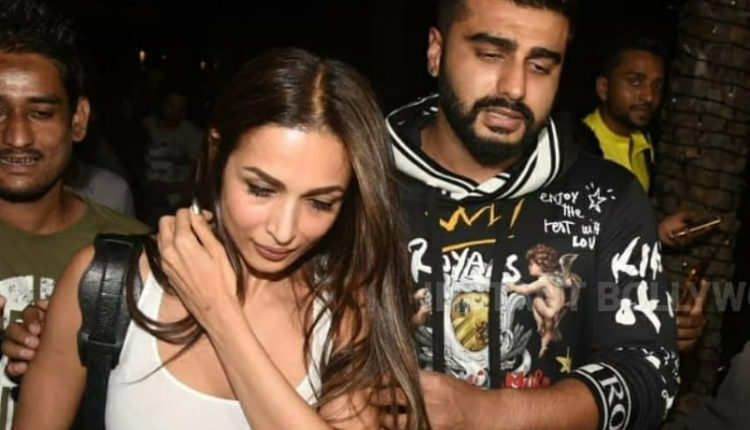 Malaika Arora Arjun Kapoor tie the knot