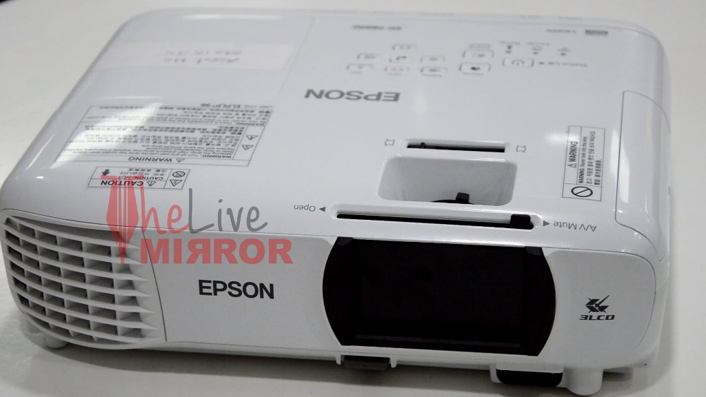 Epson EH-TW650 3LCD Projector Review - The Live Mirror