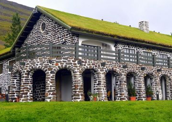 Skriduklaustur