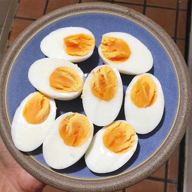 Hard Boiled eggs 