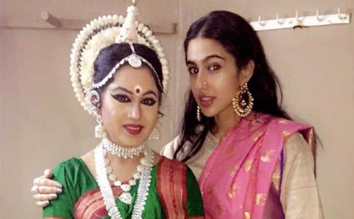 guru purnima sara ali khan teacher