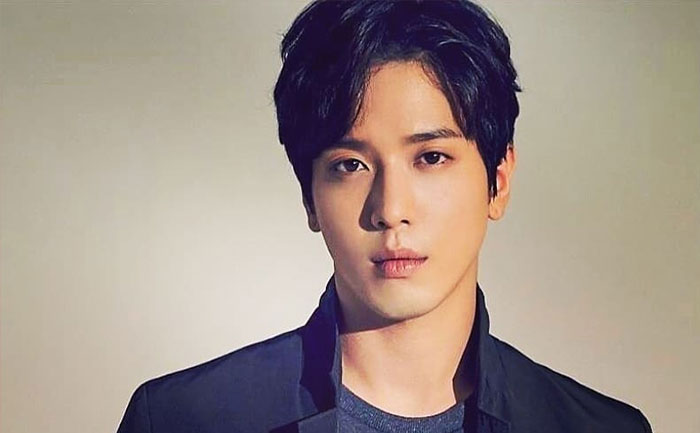 CNBLUE’s Lee Jong Hyun Makes Comeback on Instagram, Reveals YouTuber