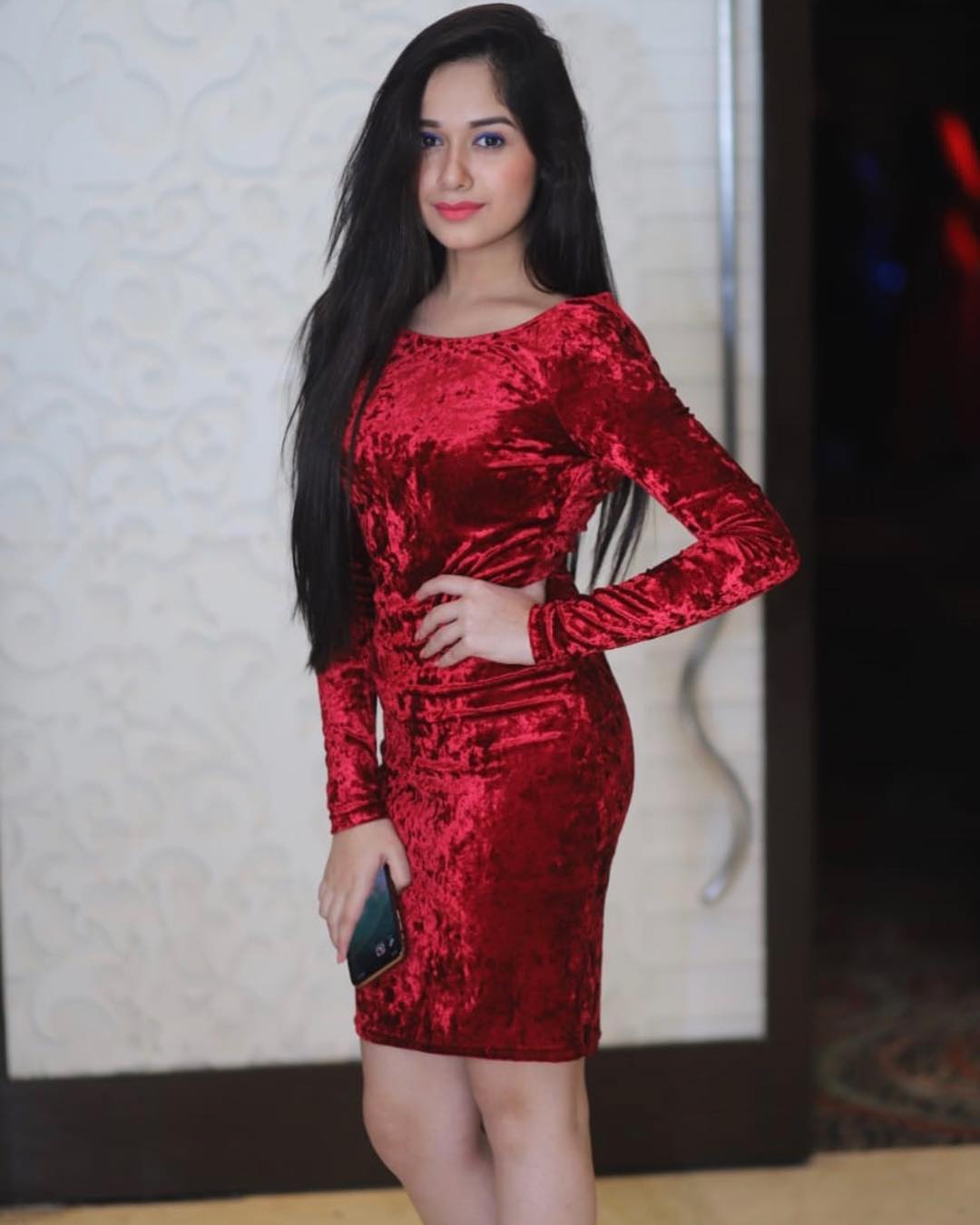8. Ishq Farzi actress looks gorgeous in Red dress