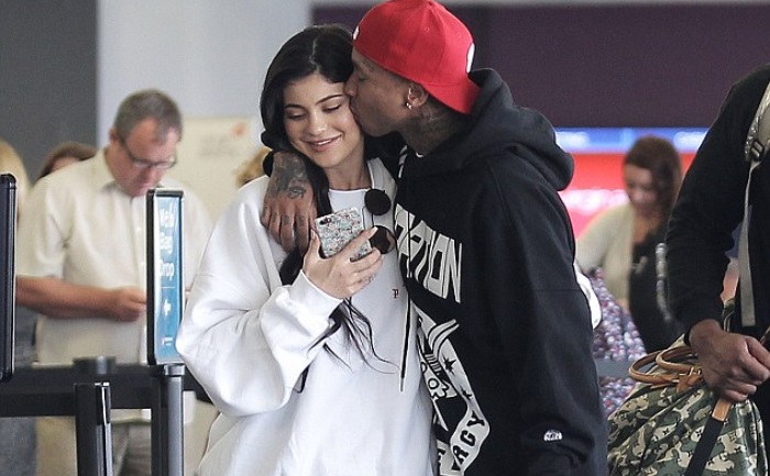 Kylie Jenner's ex-boyfriend reportedly dating Kylie's look-alike. See pics