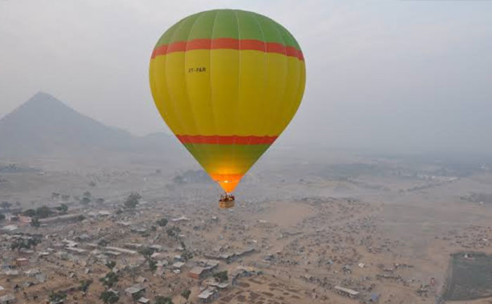 hot air balloon ride 