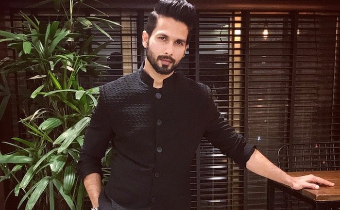 Shahid Kapoor aids background dancers, transfers money to their bank accounts