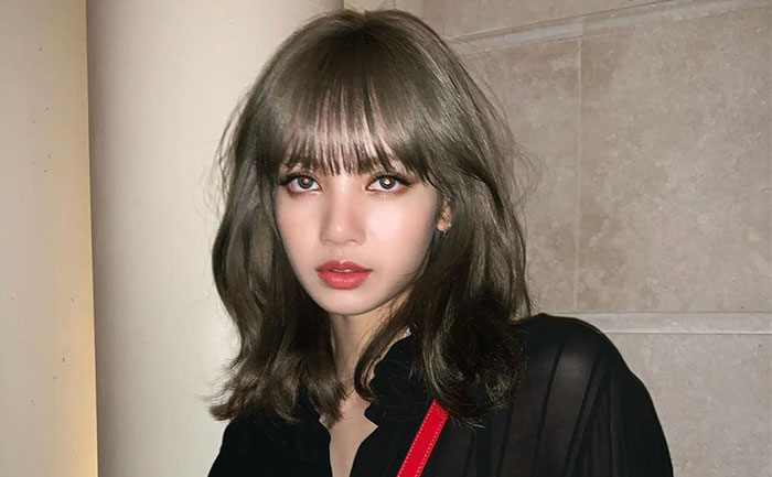 blackpink lisa scammed 1 billion ex manager