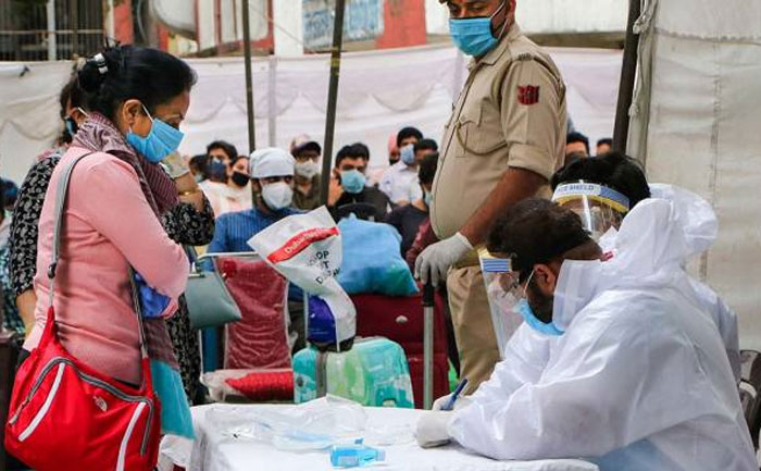 covid 19 cases india pass 1 million