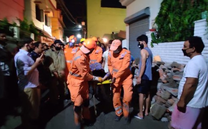 4 dead building collapse dehradun