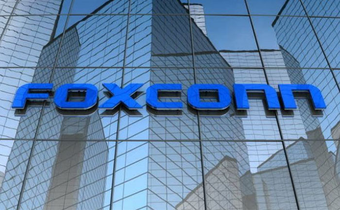 Foxconn to invest $1 billion to expand plant in India