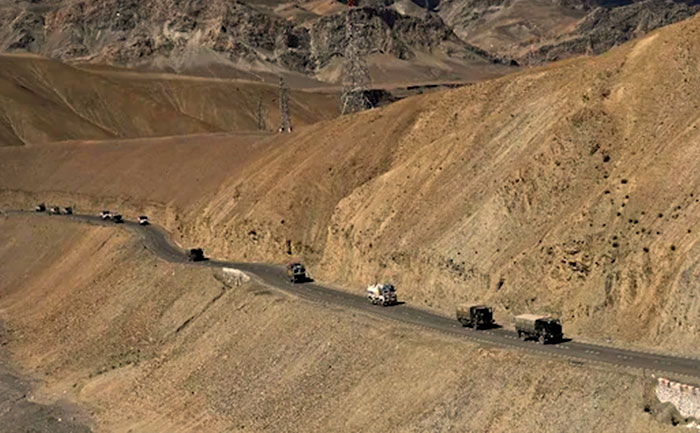 50 chinese soldiers facing indian army