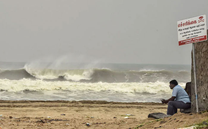 cyclone nivar to hit tamil nadu puducherry