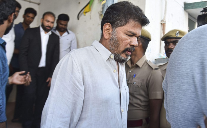 director shankar non bailable warrant