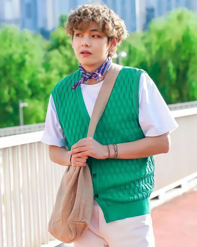 bts v green shirt