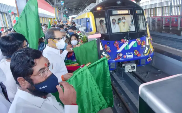 Mumbai Metro, Uddhav Thackeray
