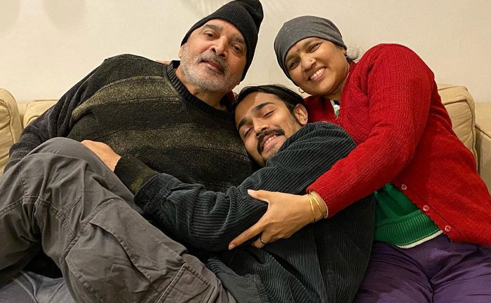 bhuvan bam loses parents to covid