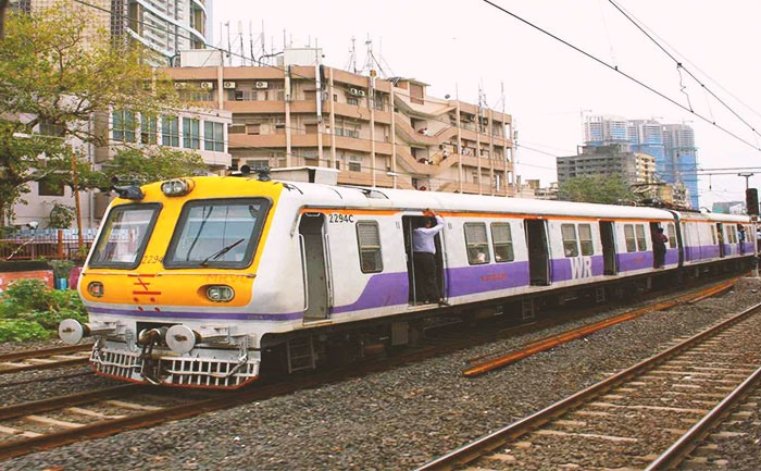 mumbai local trains from 15 august cm