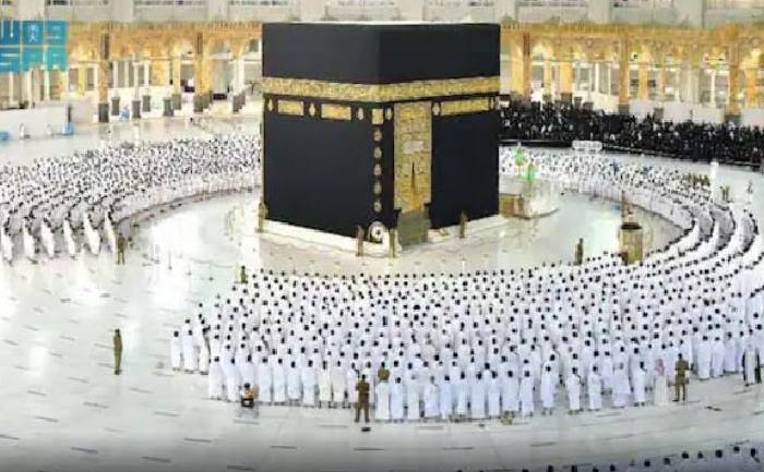 social distancing dropped mecca